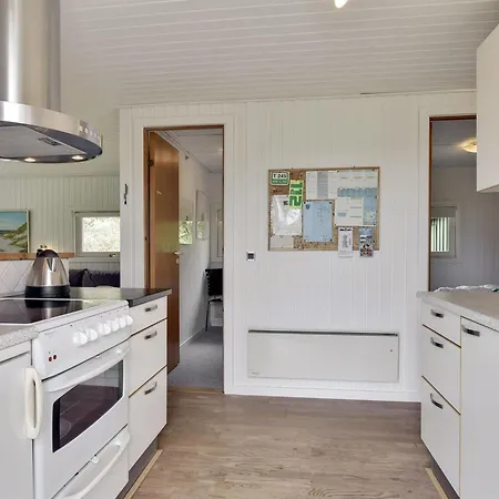 Tjordis - 600m To The Fjord By Interhome *