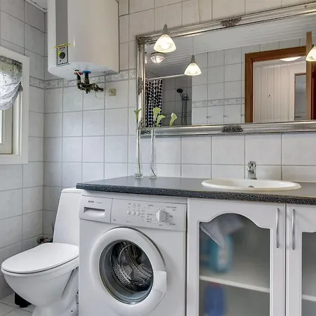 Tjordis - 600m To The Fjord By Interhome Feriehus *