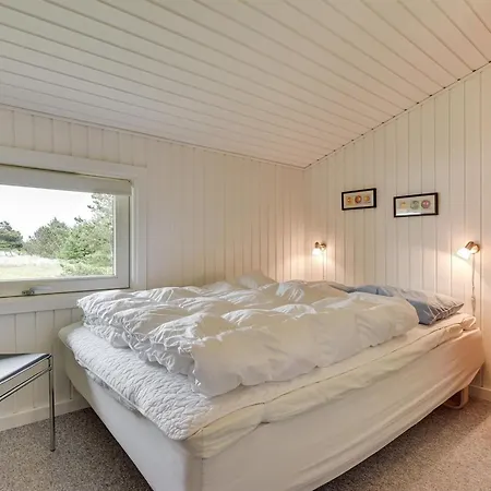 Tjordis - 600m To The Fjord By Interhome *