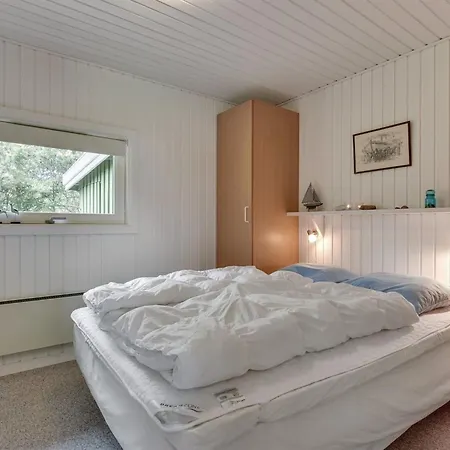 Holiday home Tjordis - 600m To The Fjord By Interhome